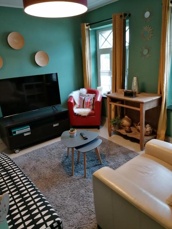 Suite " Oui Madame" room 2